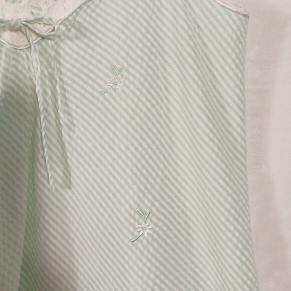 Miss Elaine, Small Sleeveless short Nightgown, Mint Green/White W/ Embroidery... - Picture 9 of 13
